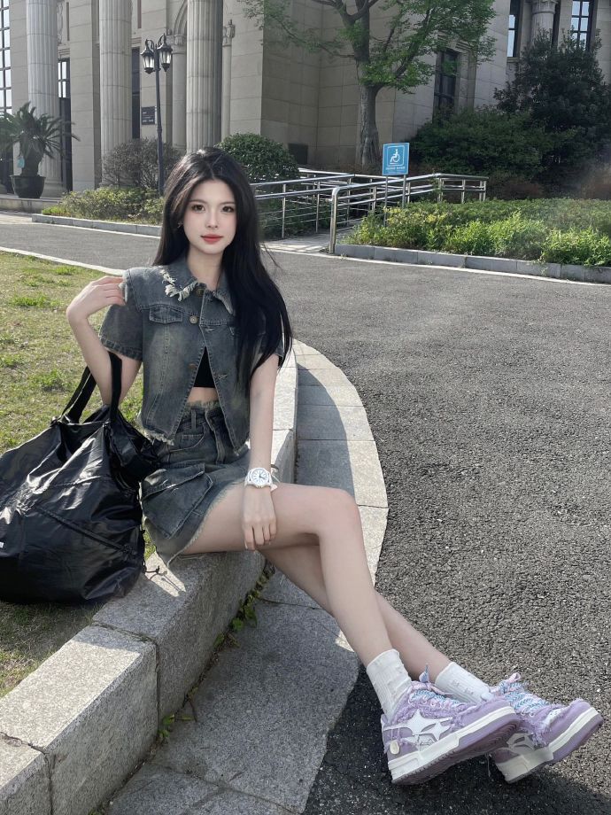 饥饿游戏 封面